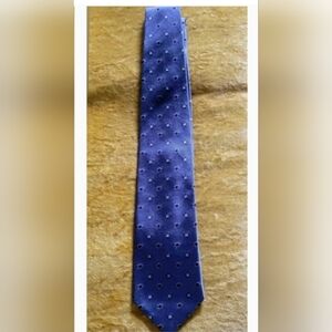 Beautiful BROOKS BROTHERS Limited Edition Tie Made For CELEBRITY FUNDRAISER